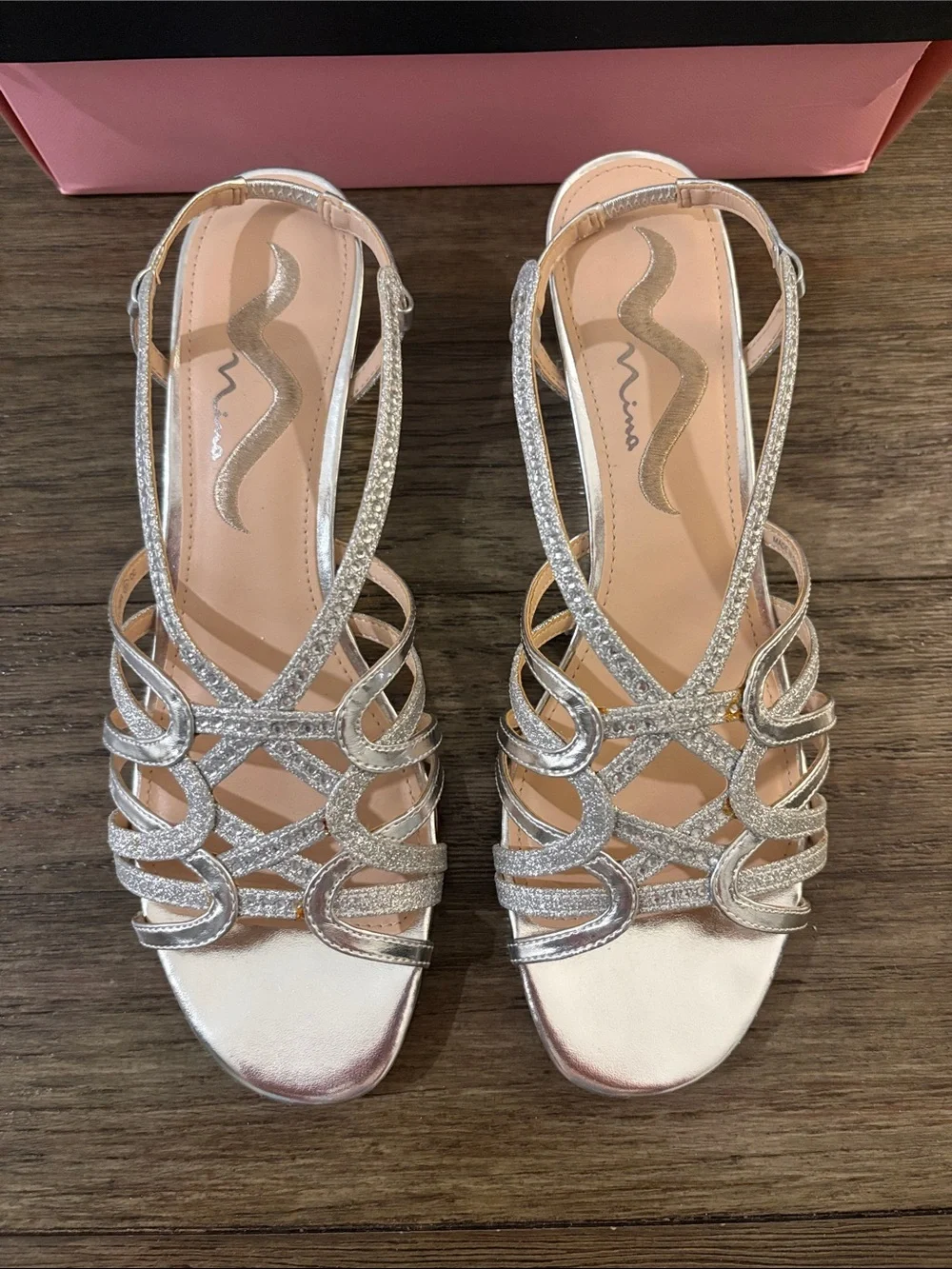 Nina good used